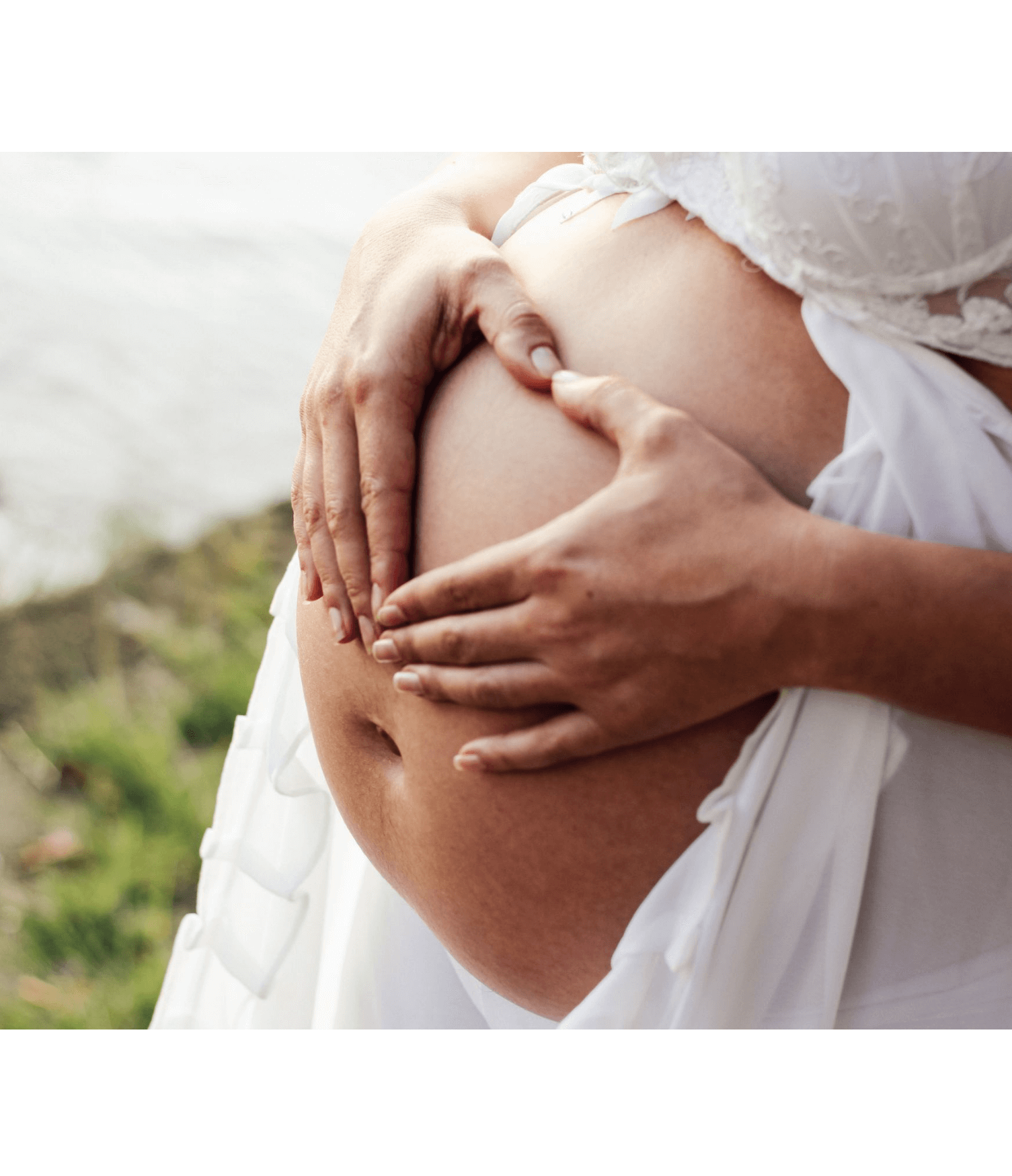 Importancia de tomar agua durante el embarazo