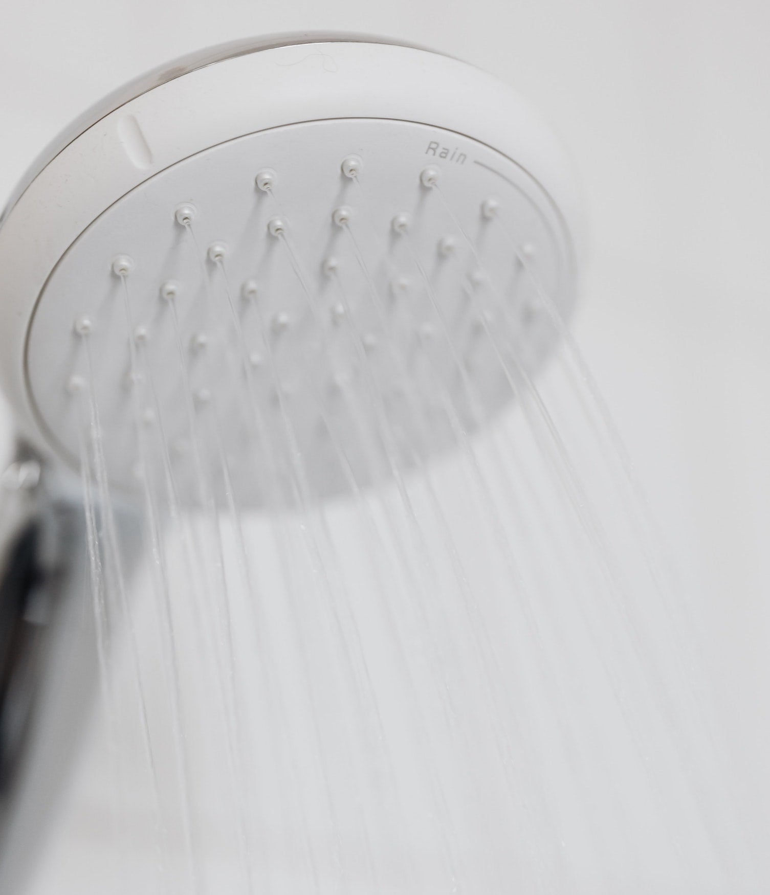 ¿Cómo funciona un filtro de ducha?